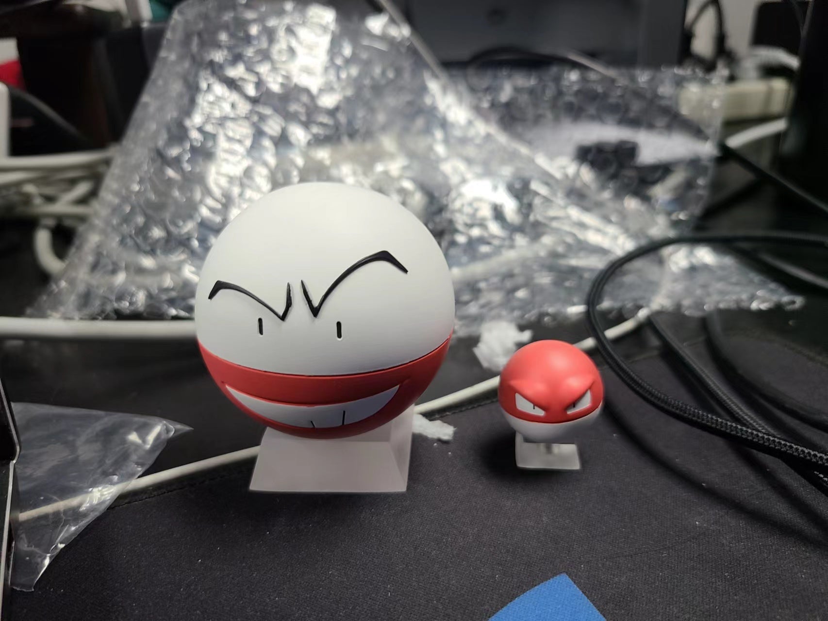 〖Sold Out〗Pokemon Scale World Hisui Voltorb Electrode #100 #101 1:20 - Pika  Studio