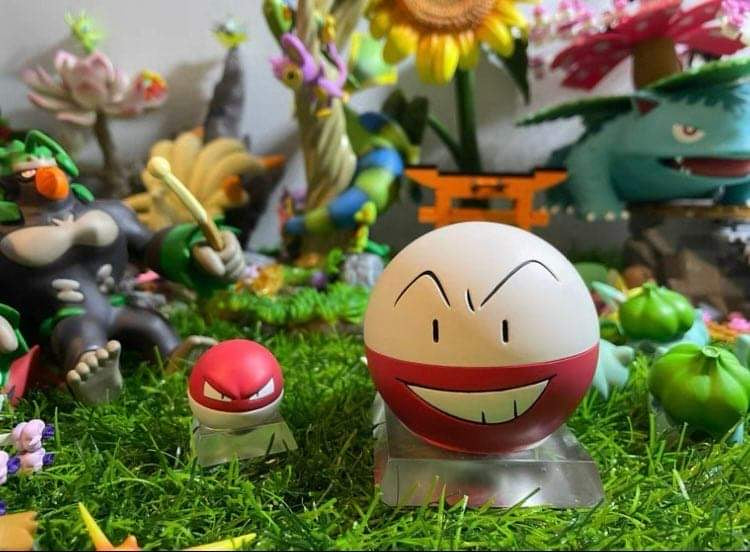 〖Sold Out〗Pokemon Scale World Hisui Voltorb Electrode #100 #101 1:20 - Pika  Studio
