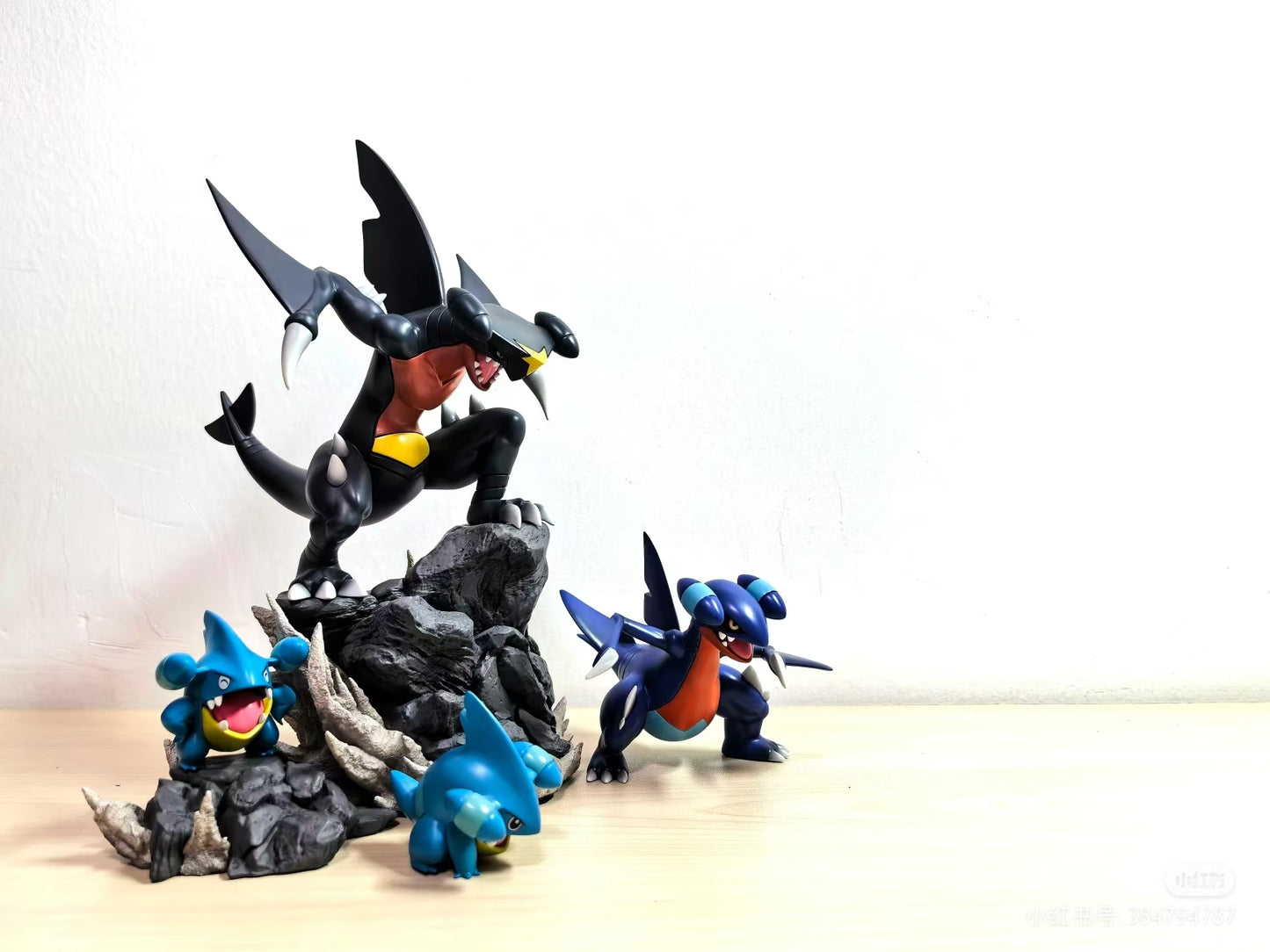 〖 In Stock〗Pokemon Scale World Gible Gabite Garchomp #443 #444 #445 1:20 -  Daiki Research Institute Studio