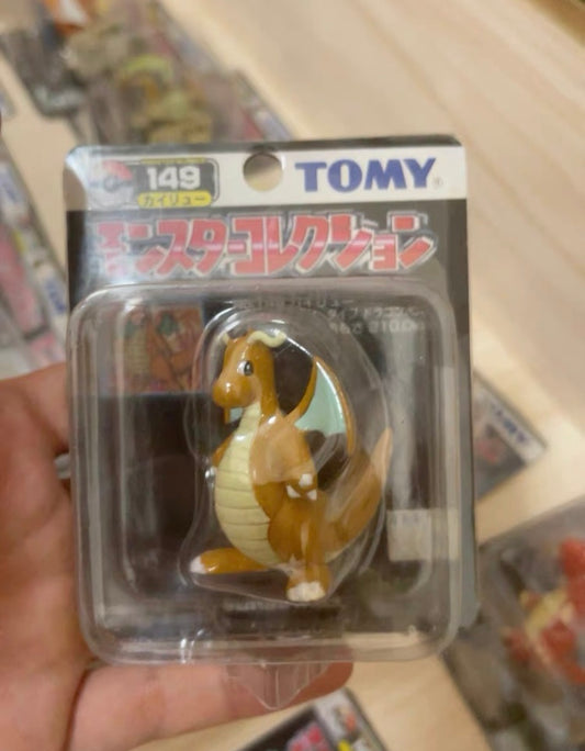 〖In Stock〗 Rare Pokemon TOMY Black Box Series Figures Monster Collection Dragonite #149