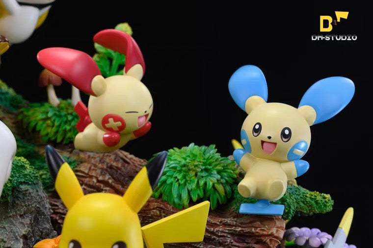 〖Sold Out〗Pokemon Pikachu Family Model Statue Resin - DM Studio