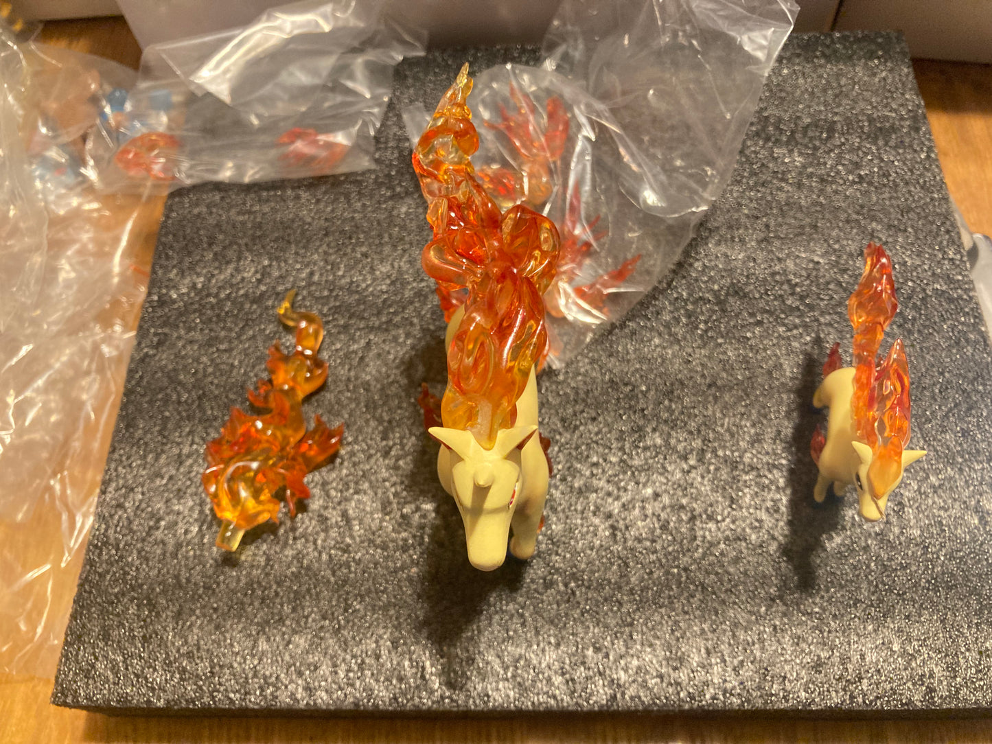 〖Sold Out〗Pokemon Scale World Ponyta Rapidash #077 #078 1:20 - King Studio