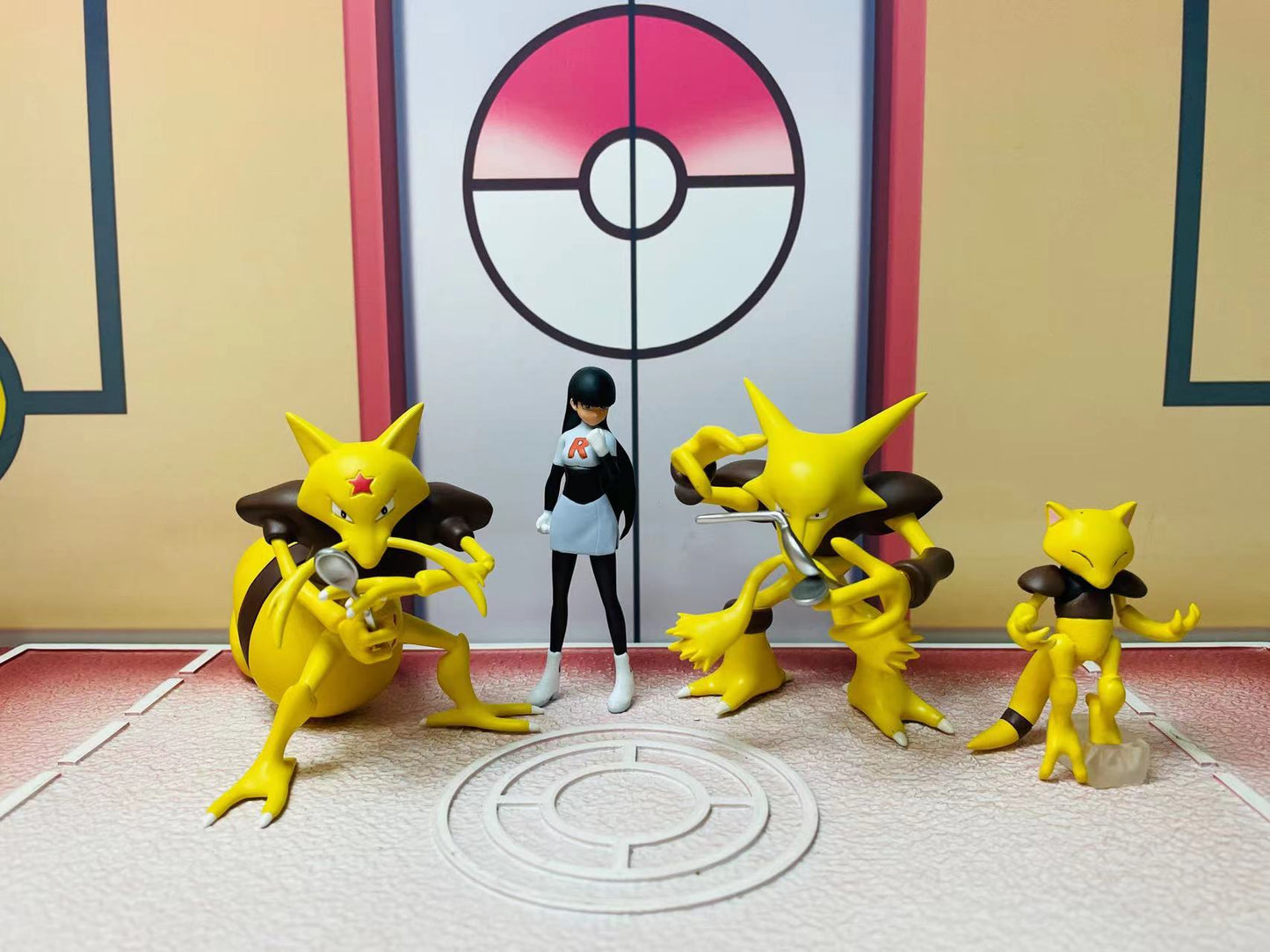 Abra Kadabra Alakazam Pokemon Figure Statue Pokemonfanart -  Portugal