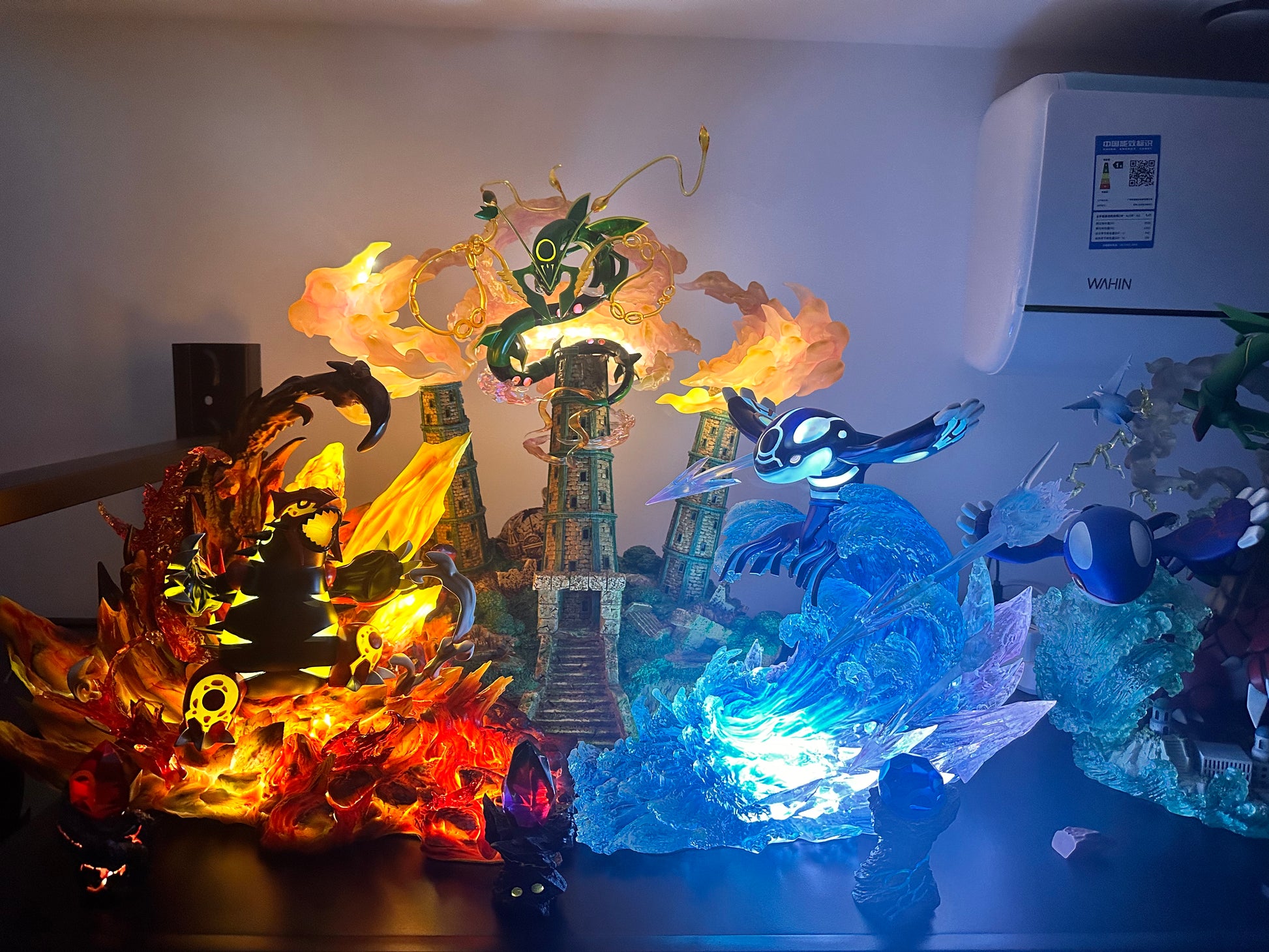 Pokémon Cosplay Series Mega Rayquaza Resin Statue - DM Studio [In-Stoc –  YesGK